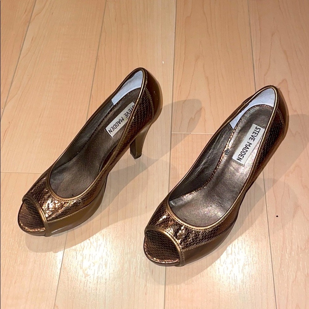 Steve Madden, bronze faux snake skin high heels